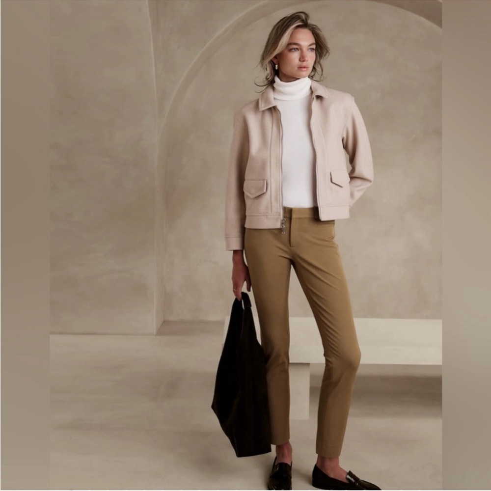 Banana Republic Cropped Ankle Pants in Olive Tan